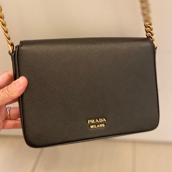 ‼️SOLD‼️Authentic Prada Crossbody Saffiano leather - Picture 6 of 16